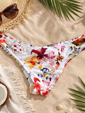Shade & Shore Floral Bikini Bottoms Ruched Cheeky Medium